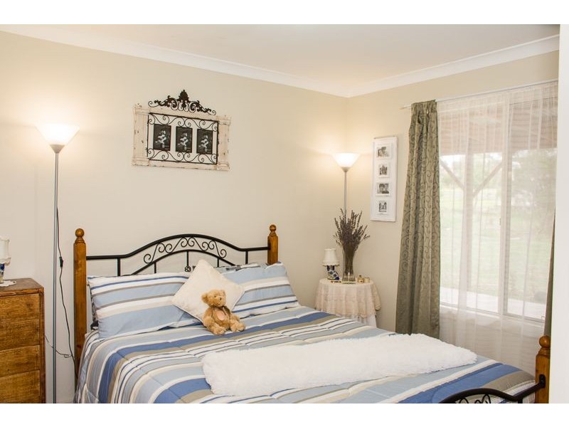 12 Gray Street, Lismore VIC 3324