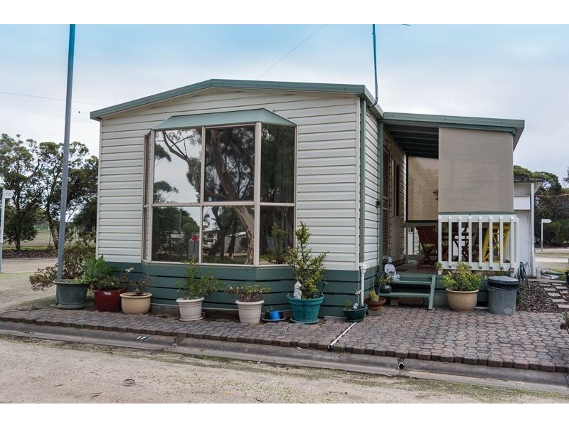 Site 17 Eldorado Tourist Park,  360 Ballarat Road, Batesford VIC 3221