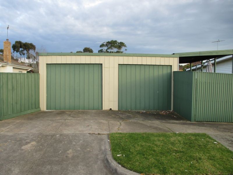 17 Macarthur Avenue, Hamlyn Heights VIC 3215