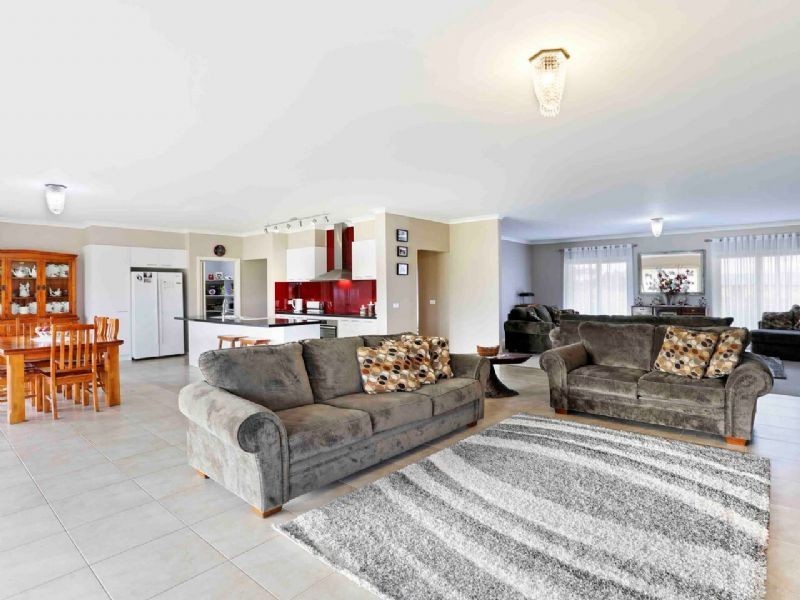 34 Lomandra Drive, Teesdale VIC 3328