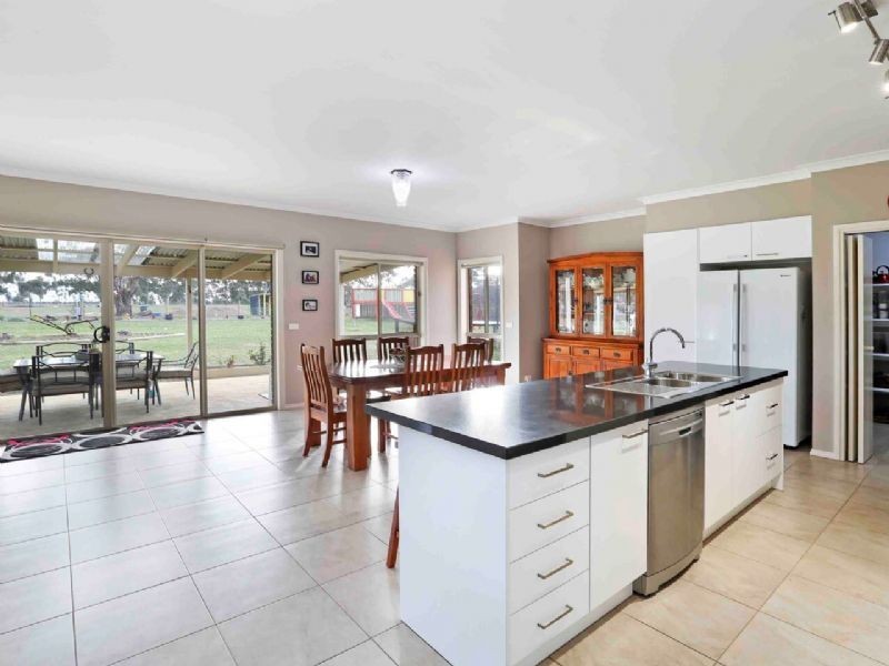 34 Lomandra Drive, Teesdale VIC 3328