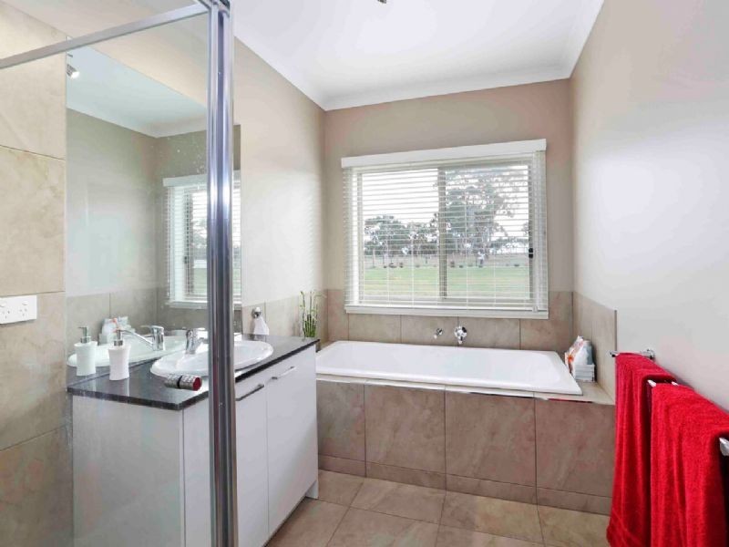 34 Lomandra Drive, Teesdale VIC 3328