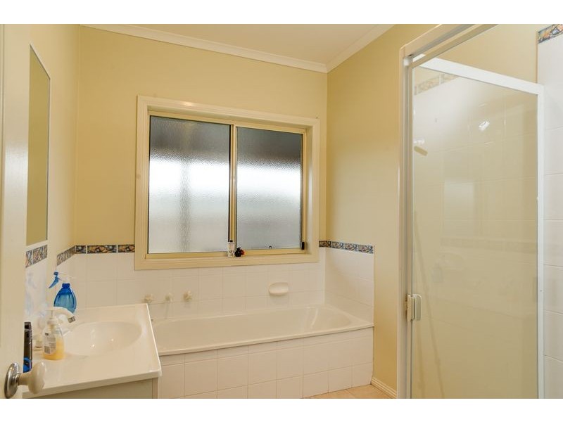 2 Dalcruin Drive, Bannockburn VIC 3331