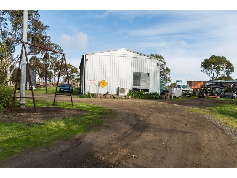120 Tall Tree Road, Lethbridge VIC 3332
