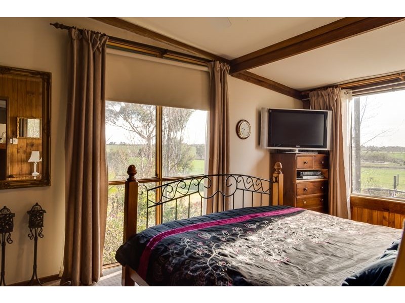 120 Tall Tree Road, Lethbridge VIC 3332