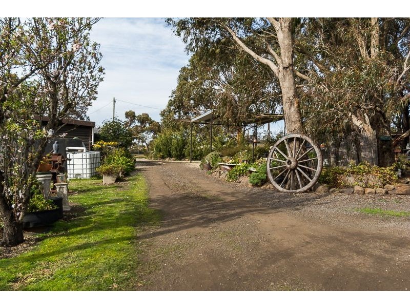 120 Tall Tree Road, Lethbridge VIC 3332