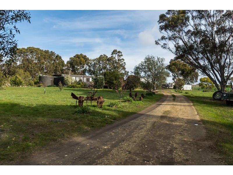 120 Tall Tree Road, Lethbridge VIC 3332