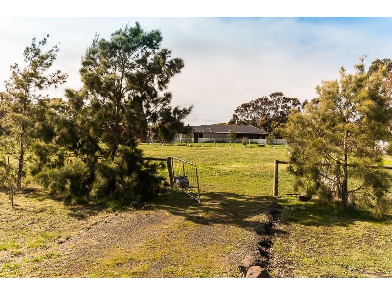 31 CA 10 Sutherland Street, Lethbridge VIC 3332