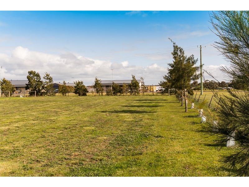 31 CA 10 Sutherland Street, Lethbridge VIC 3332