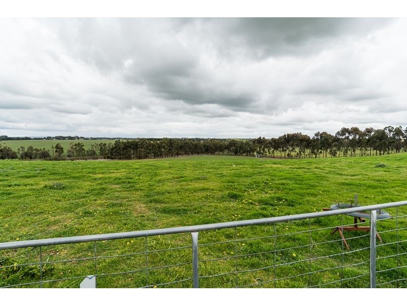 39 Wisharts Road, Inverleigh VIC 3321