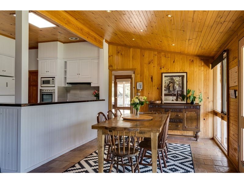 1028 Bannockburn-Shelford Road, Teesdale VIC 3328