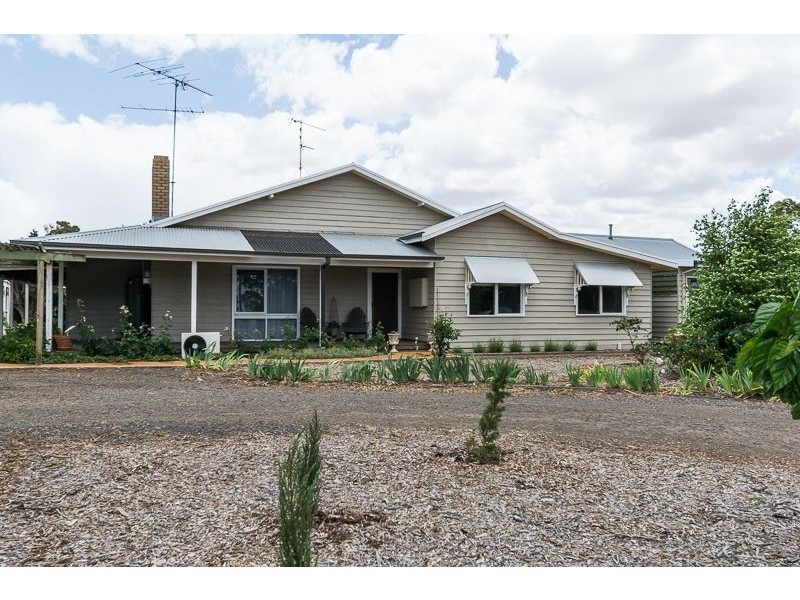 1028 Bannockburn-Shelford Road, Teesdale VIC 3328