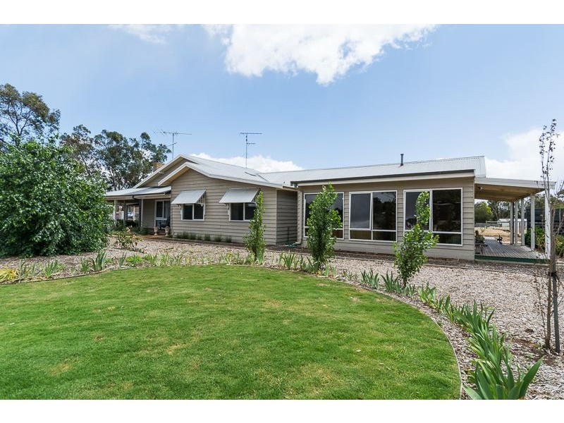 1028 Bannockburn-Shelford Road, Teesdale VIC 3328