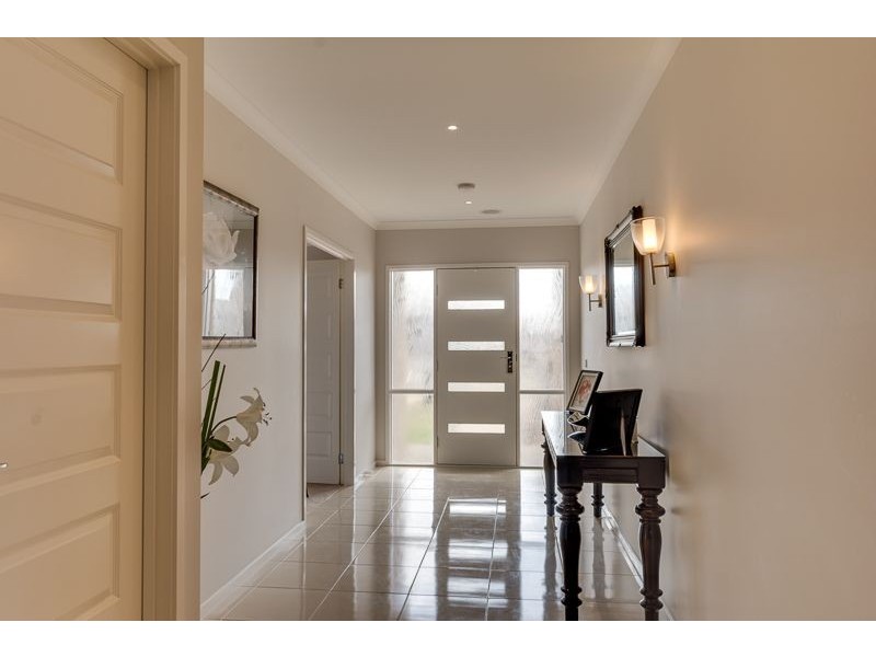 9 Hamish Drive, Bannockburn VIC 3331
