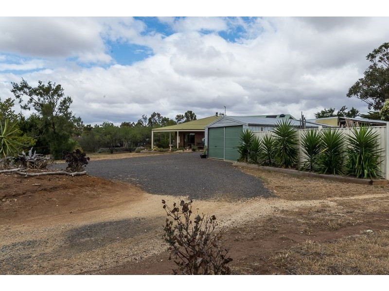 1746 Steiglitz Road, Maude VIC 3331