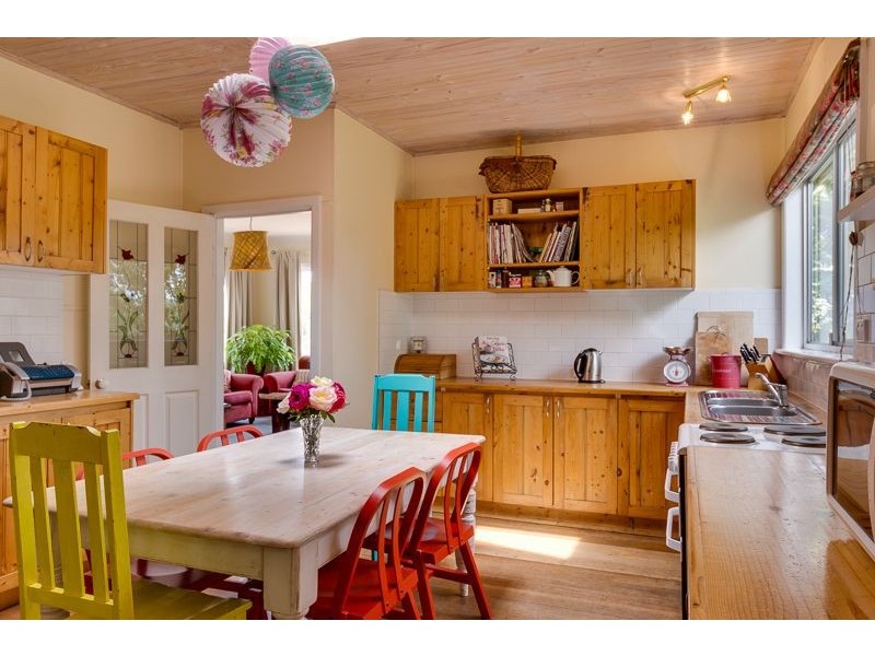 1043 Bannockburn – Shelford Road, Teesdale VIC 3328