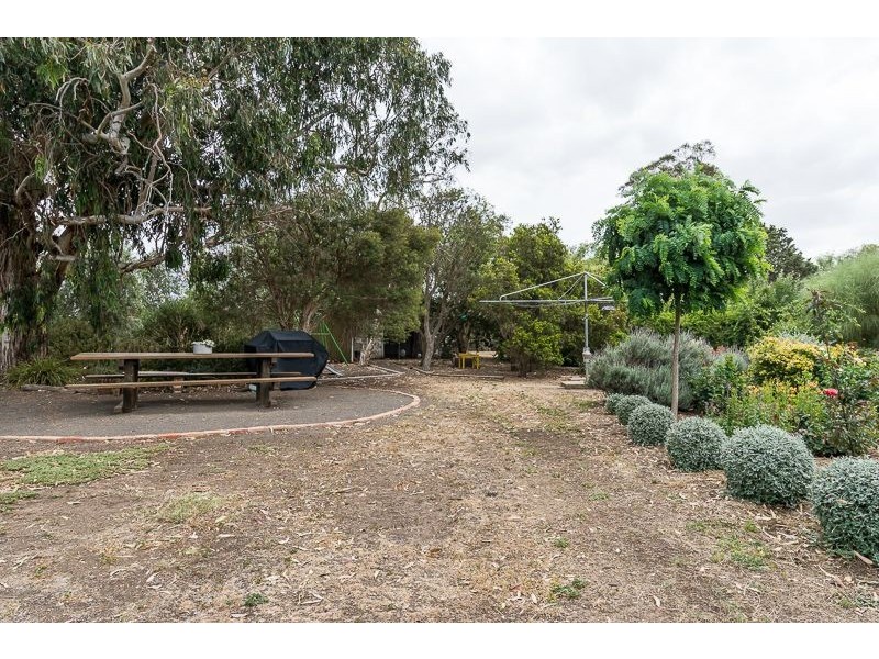 1043 Bannockburn – Shelford Road, Teesdale VIC 3328