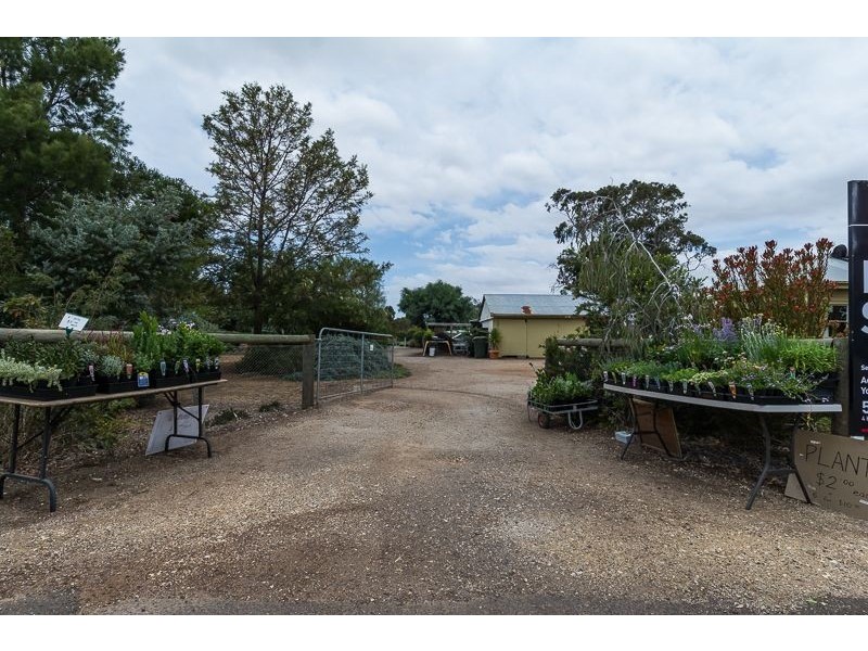 1043 Bannockburn – Shelford Road, Teesdale VIC 3328