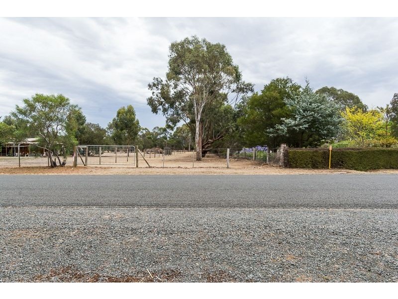 24 Mercer Street, Teesdale VIC 3328