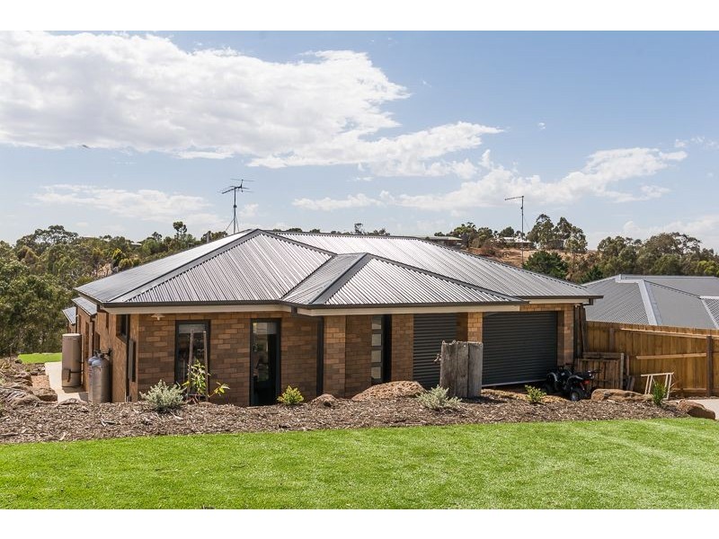 32 Willowbrae Way, Bannockburn VIC 3331