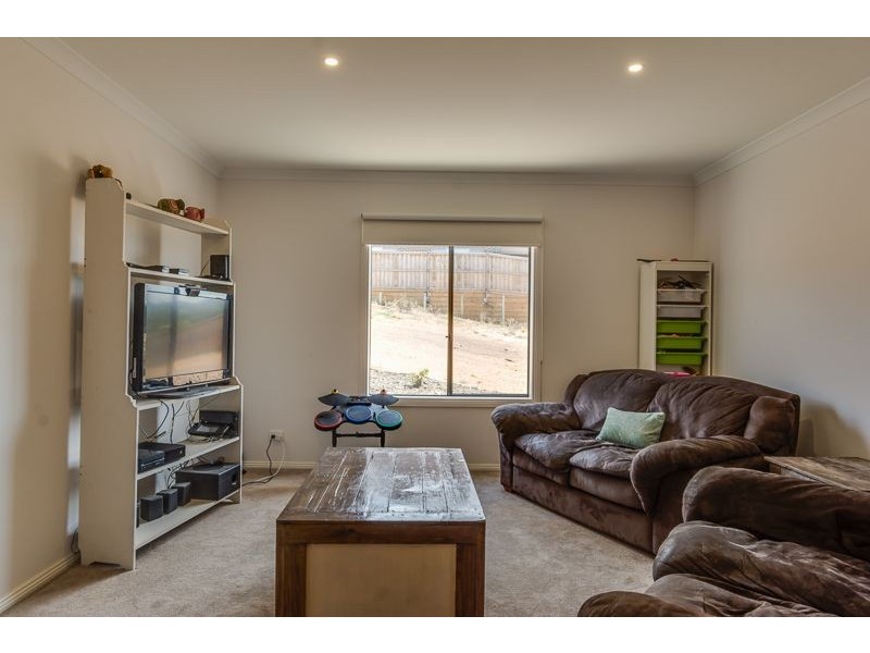 32 Willowbrae Way, Bannockburn VIC 3331