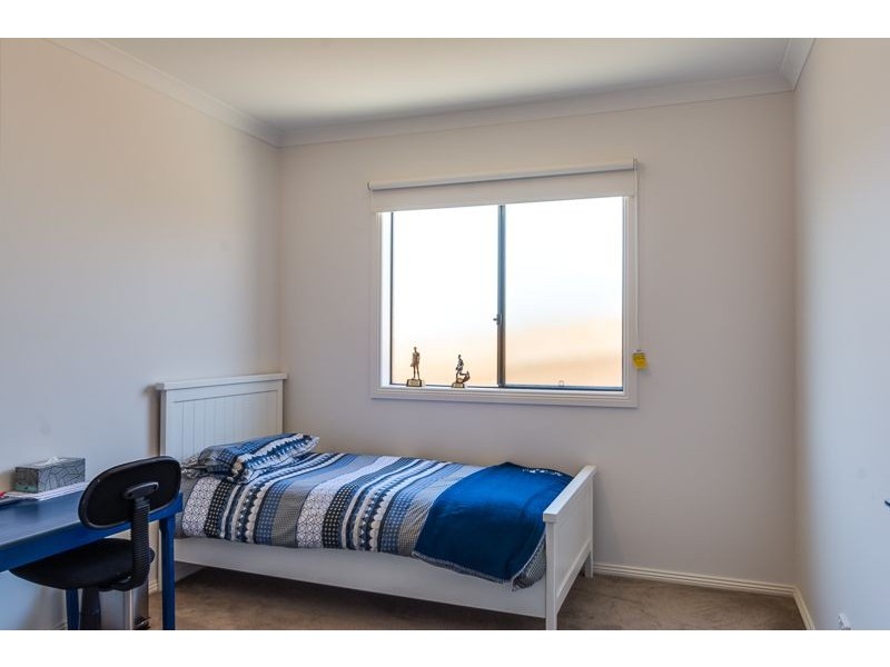 32 Willowbrae Way, Bannockburn VIC 3331