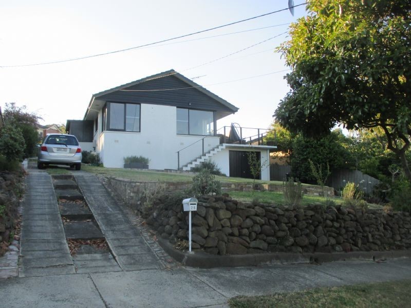 26 Cara Road, Highton VIC 3216