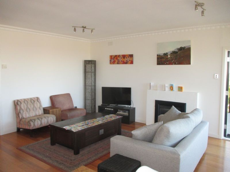 26 Cara Road, Highton VIC 3216