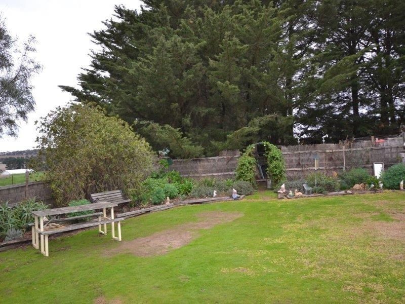 28 Brown Street, Lismore VIC 3324