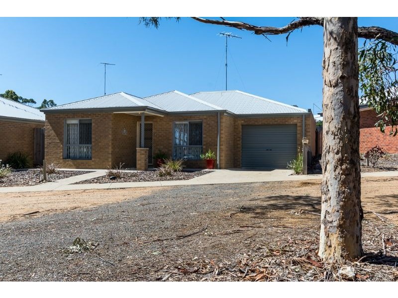 2/15 Burnside Road, Bannockburn VIC 3331