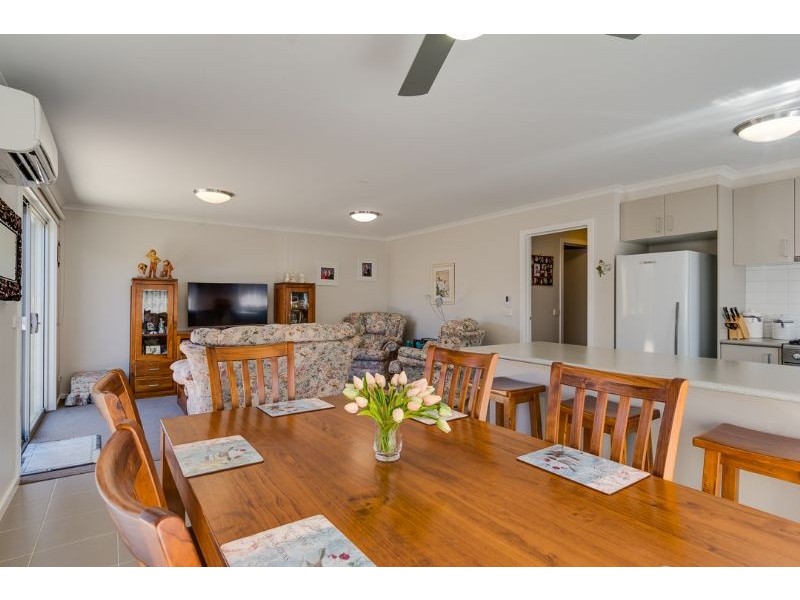 2/15 Burnside Road, Bannockburn VIC 3331