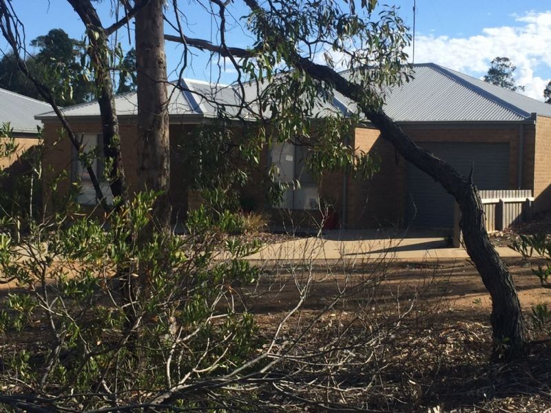 2/15 Burnside Road, Bannockburn VIC 3331