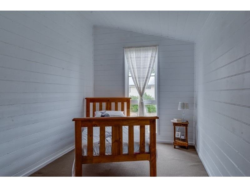 2 Russell Street, Lethbridge VIC 3332