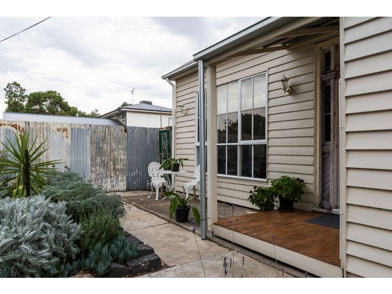 2 Russell Street, Lethbridge VIC 3332