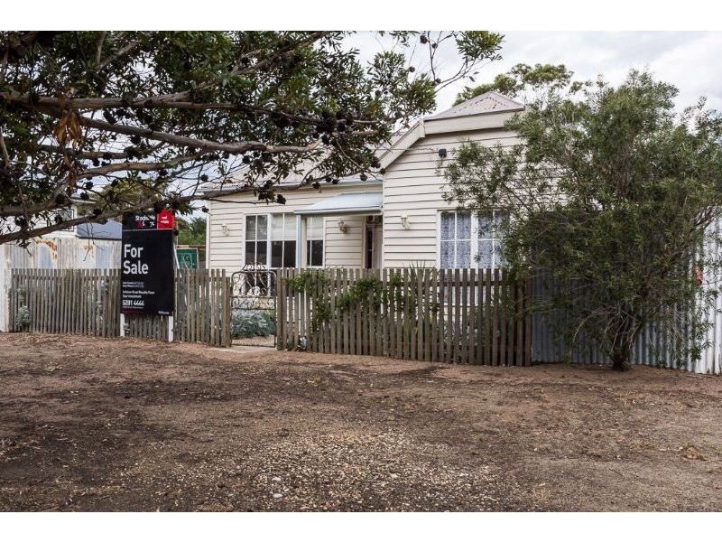 2 Russell Street, Lethbridge VIC 3332