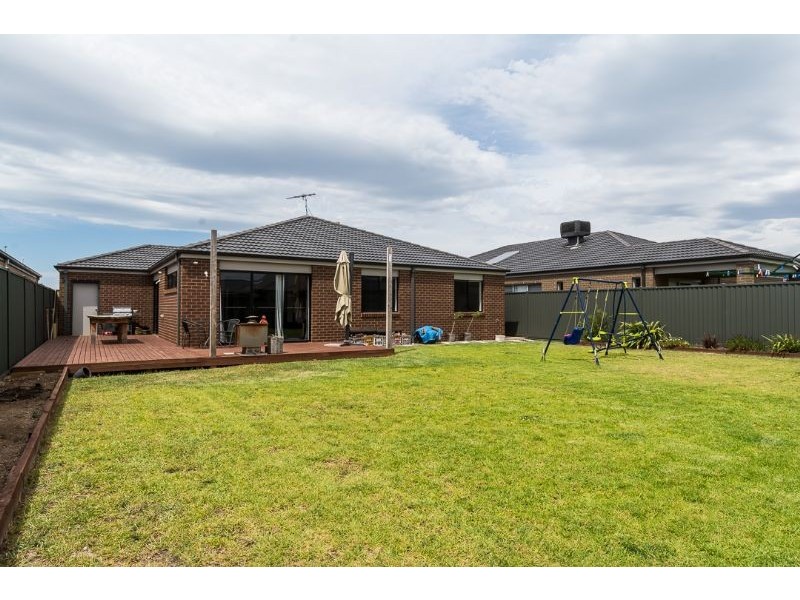 8 Yoorok Drive, Lara VIC 3212