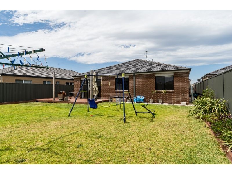 8 Yoorok Drive, Lara VIC 3212