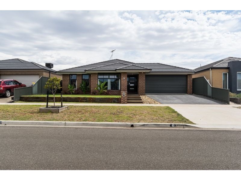8 Yoorok Drive, Lara VIC 3212