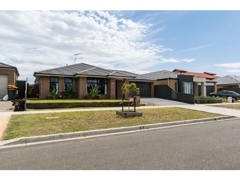 8 Yoorok Drive, Lara VIC 3212