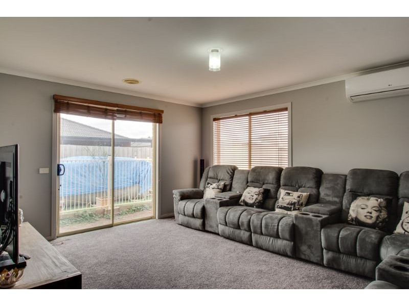 8 Genista Court, Corio VIC 3214