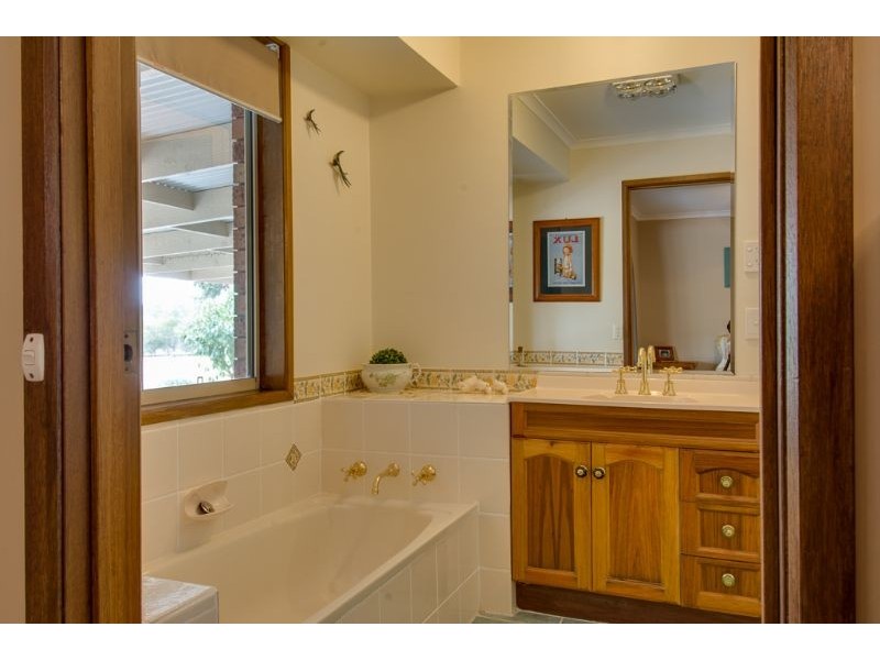 20 River Drive, Teesdale VIC 3328