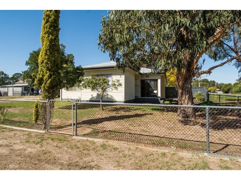 7 Gibb Street, Rokewood VIC 3330