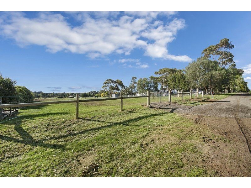 1070 Bannockburn-Shelford Road, Teesdale VIC 3328
