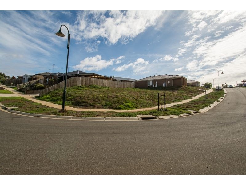 17 Willowbrae Way, Bannockburn VIC 3331