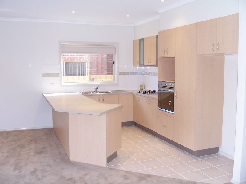 54 Amhurst Drive, Narre Warren South VIC 3805