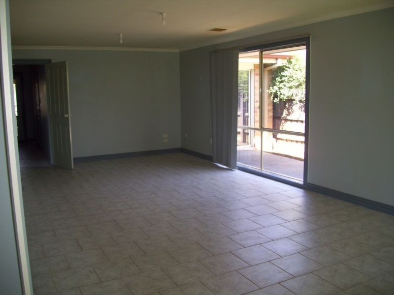 13 Onyx Court, Narre Warren VIC 3805