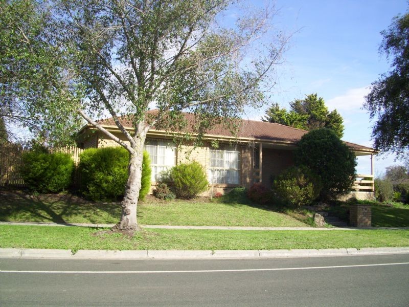 40 Struan Avenue, Endeavour Hills VIC 3802