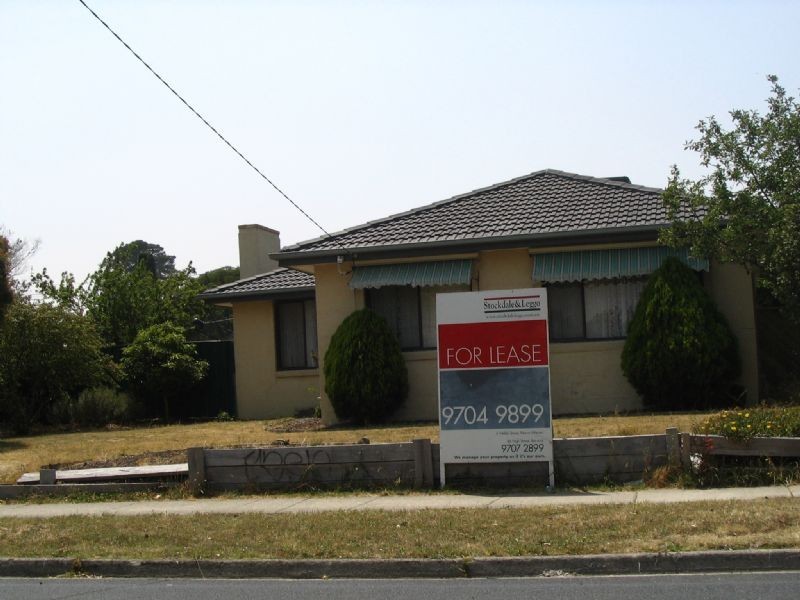 2 Pin Oak Court, Narre Warren VIC 3805