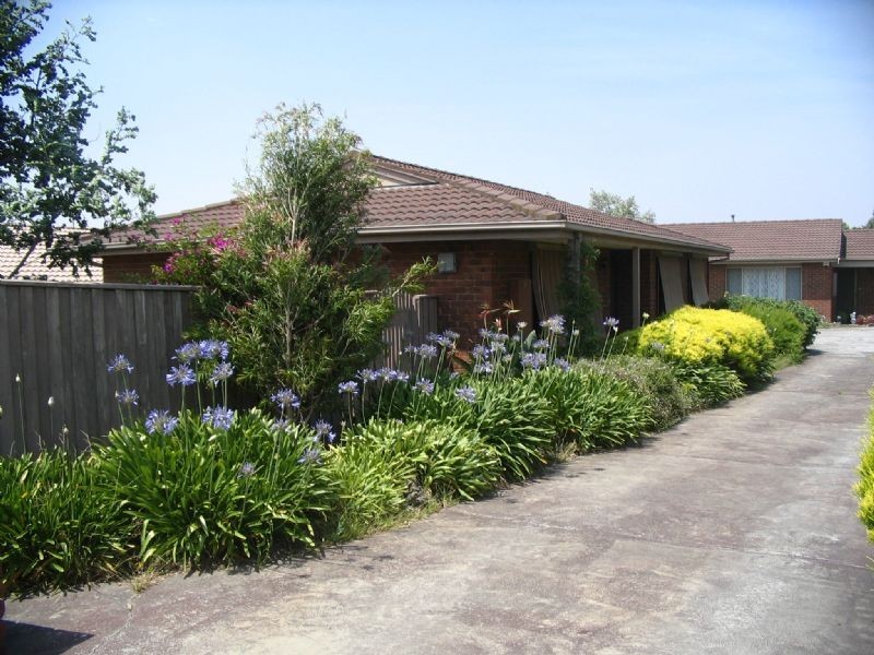 1/61 Amber Crescent, Narre Warren VIC 3805