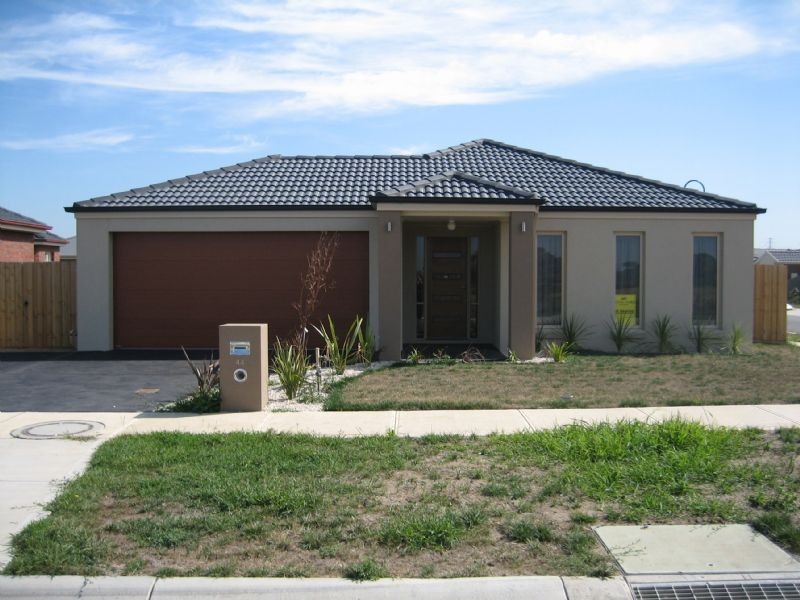 44 Ferndown Drive, Cranbourne VIC 3977
